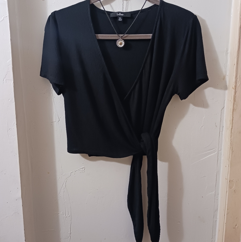 Lulu's black wrap top - Picture 4 of 5